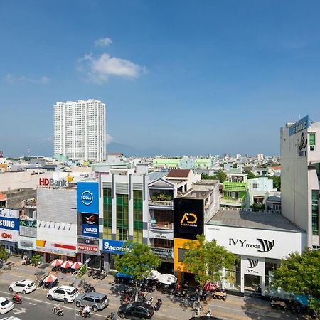 Sky Star Hotel Da Nang Bagian luar foto