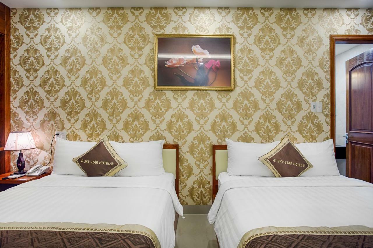Sky Star Hotel Da Nang Bagian luar foto