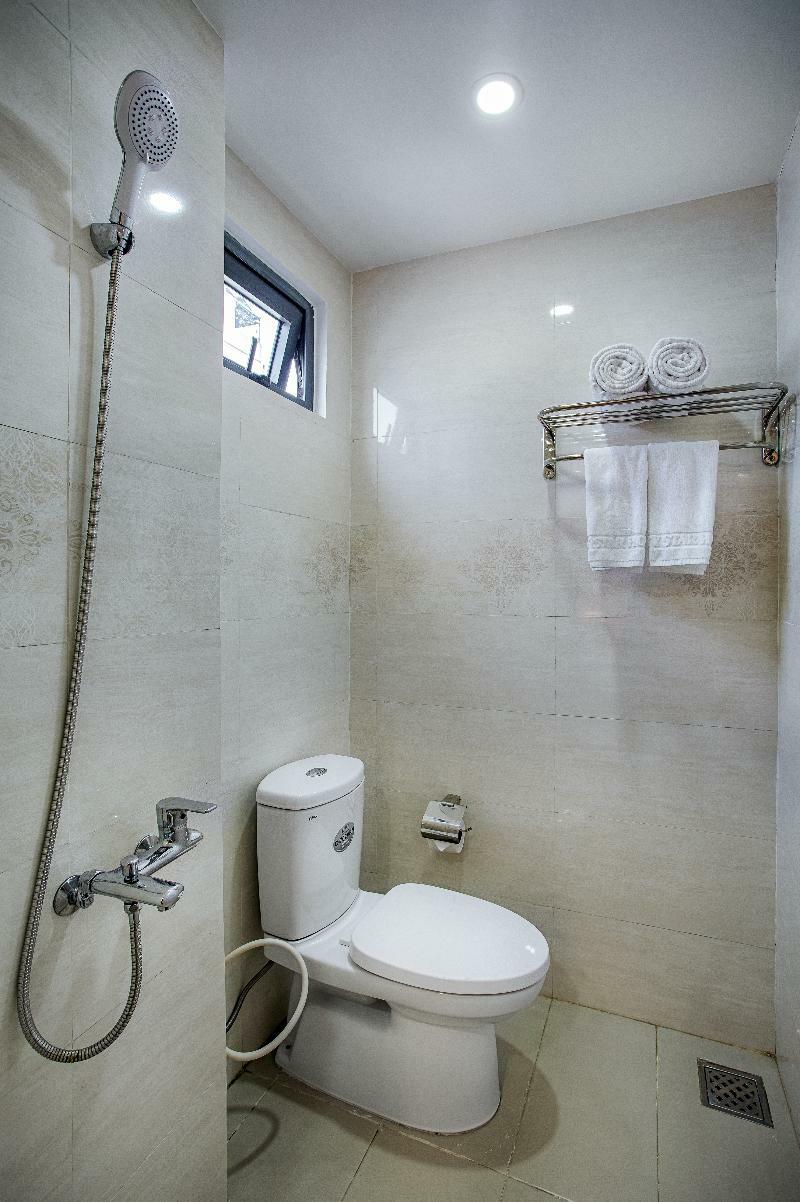 Sky Star Hotel Da Nang Bagian luar foto