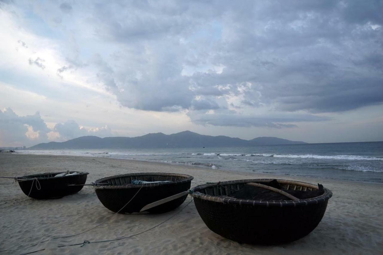 Sky Star Hotel Da Nang Bagian luar foto